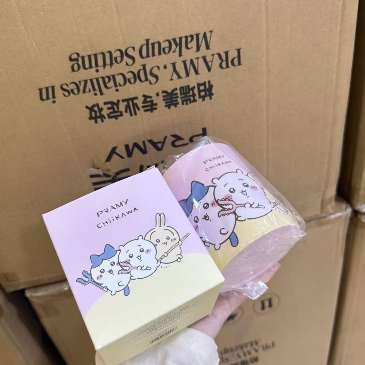 Chiikawa Co. Marken-Make-up-Pi – Stationery Office Bewertung und Preis